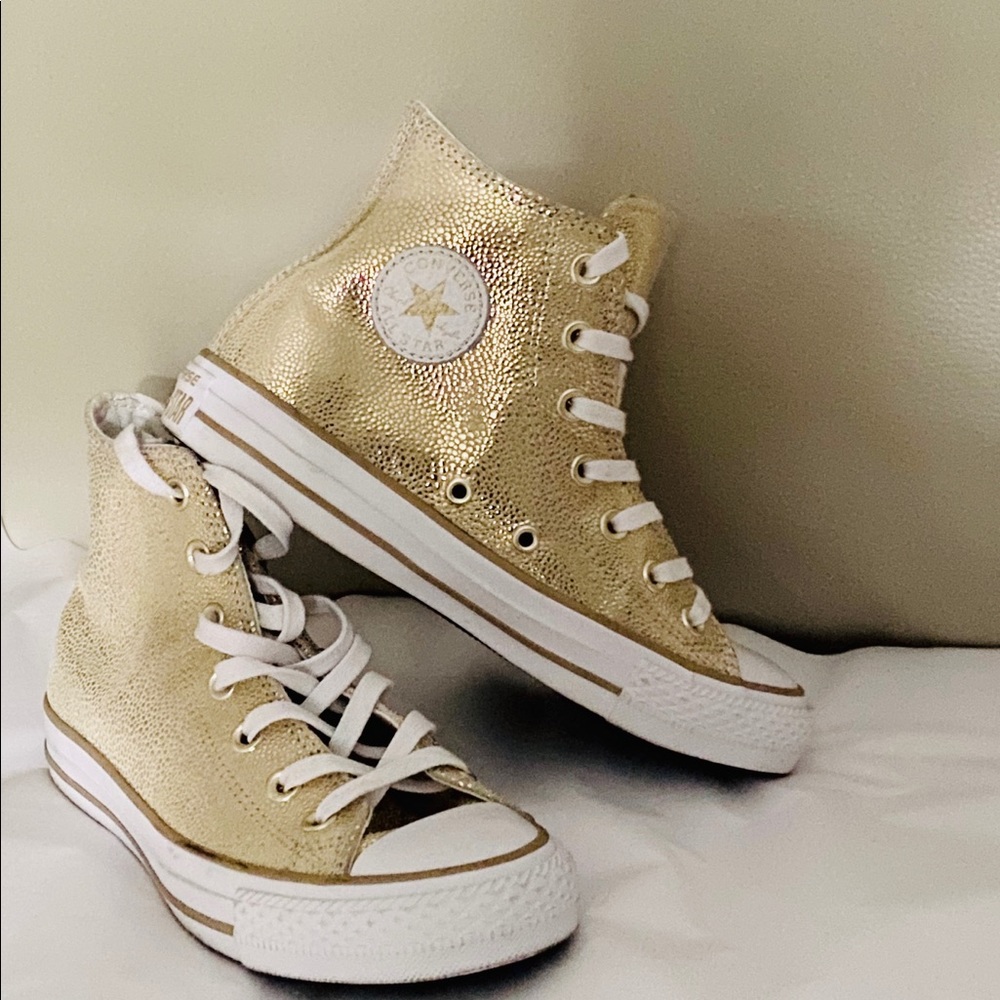 Gold Metallic Converse, size 6